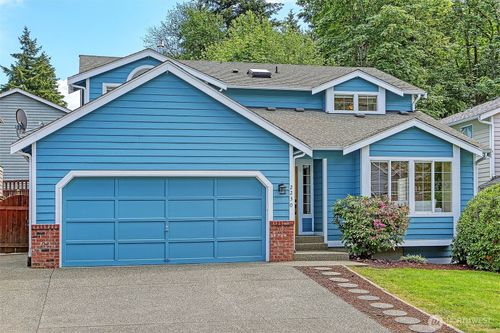 2230 Kennewick Pl Ne, Renton, WA, 98056-2295 | Card Image