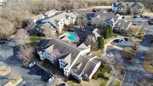 4230 Nw Meadow Creek Cir, Fayetteville, AR, 72703-6330 | Card Image