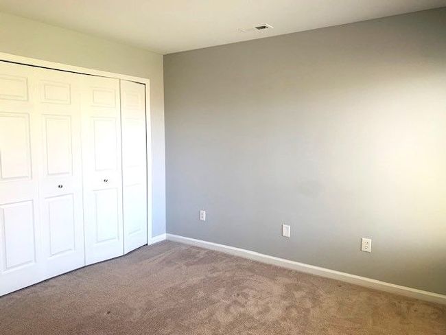 29655 Sierra Pointe Cir, Condo with 3 bedrooms, 2 bathrooms and null parking in Farmington Hills MI | Image 9