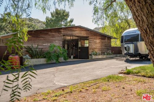 14677 Little Sycamore Canyon Rd, Malibu, CA, 90265 | Card Image
