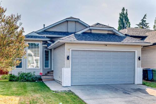 96 Douglas Ridge Close Se, Calgary, AB, T2Z2M3 | Card Image