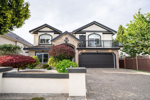 12623 90a Ave, Surrey, BC, V3V1C6 | Card Image