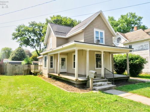 15 W Chestnut St, Norwalk, OH, 44857-2357 | Card Image