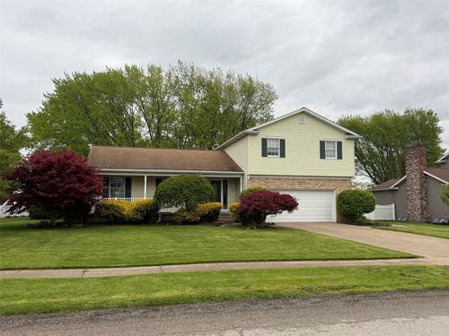 5825 Cobblestone Dr, Erie, PA, 16509-3573 | Card Image