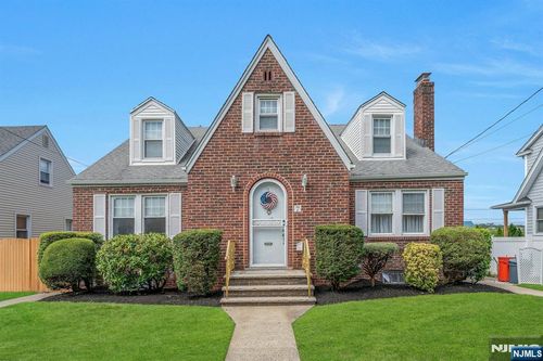 7 Webster Ave, Kearny, NJ, 07032-1411 | Card Image