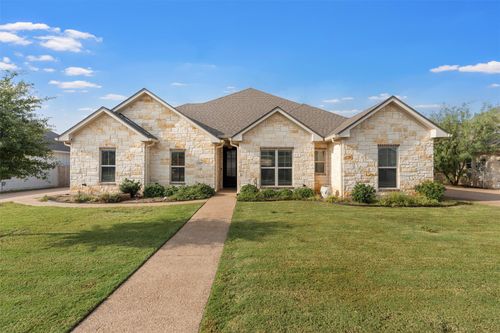 717 Wintergreen Dr, Hewitt, TX, 76643-3041 | Card Image