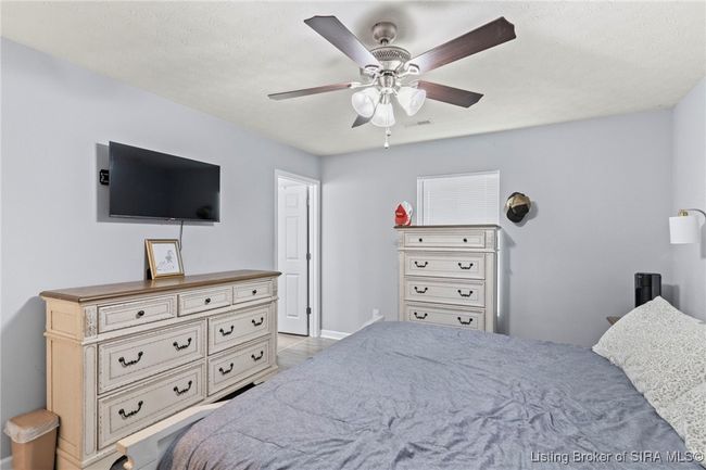 1128 Grassy Meadow Ct, Home with 3 bedrooms, 2 bathrooms and null parking in Scottsburg IN | Image 17