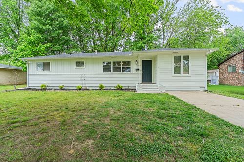 1138 N West End Street, Springdale, AR, 72764 | Card Image