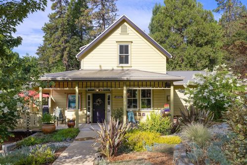 502 Spring St, Nevada City, CA, 95959-2111 | Card Image