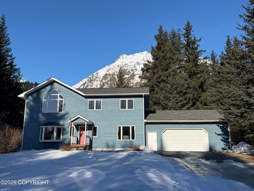 218 N Star Cir, Seward, AK, 99664-0440 | Card Image