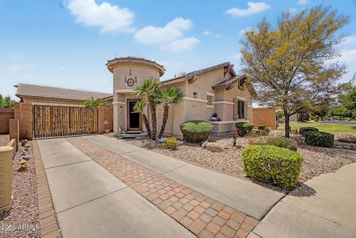 923 E Waterview Pl, Chandler, AZ, 85249-6932 | Card Image