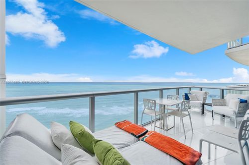 1703-17001 Collins Ave, Sunny Isles Beach, FL, 33160-3650 | Card Image