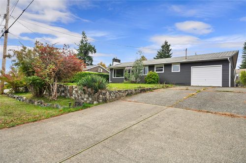 736 Nancy Greene Dr, Campbell River, BC, V9W2A6 | Card Image