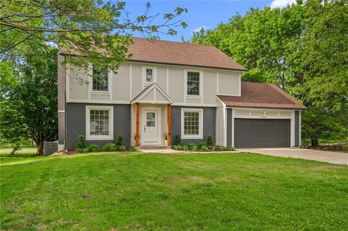 12461 W 154th Ter, Overland Park, KS, 66221-2379 | Card Image