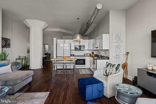 unit-515c-1100 S Broad St, PHILADELPHIA, PA, 19146-5053 | Card Image