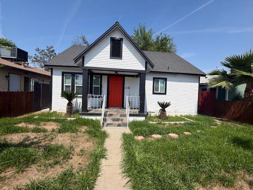 112 Woodrow Ave, Bakersfield, CA, 93308 | Card Image