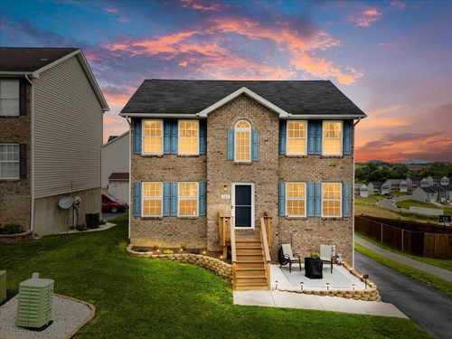 515 Keystone Dr Nw, Christiansburg, VA, 24073 | Card Image