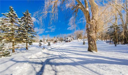 895 Jerseyville Rd W, Jerseyville, ON, L0R1R0 | Card Image