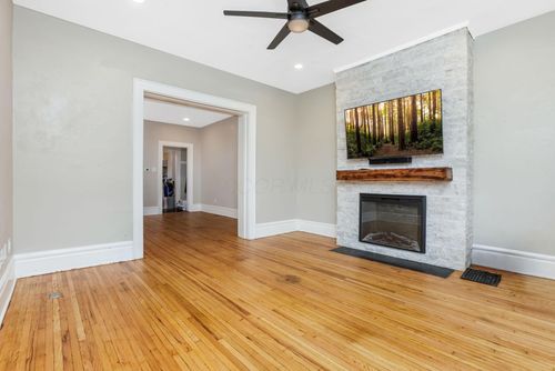 412-412 E Oakland Ave, Columbus, OH, 43202-3130 | Card Image