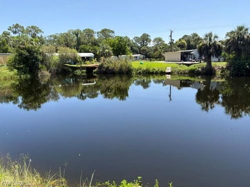 7604 Pierre Cir, NORTH FORT MYERS, FL, 33917-6250 | Card Image