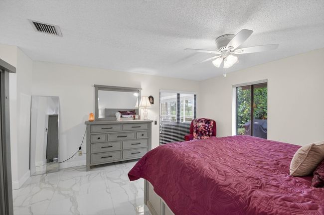 6858 Fountains Cir, Condo with 3 bedrooms, 3 bathrooms and null parking in Lake Worth FL | Image 36