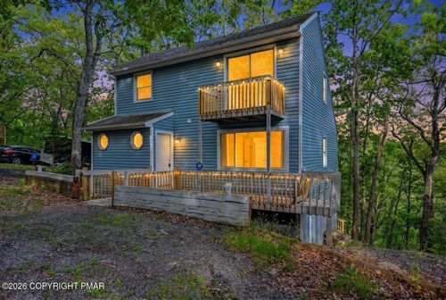 117 Tumble Ct, East Stroudsburg, PA, 18302-6625 | Card Image