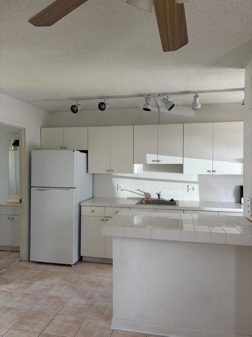 1-17-1021 Se Monterey Road, Stuart, FL, 34994 | Card Image