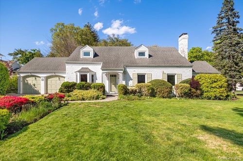 81 Sargent Rd, Scarsdale, NY, 10583-4836 | Card Image