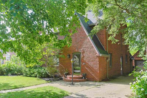1315 Sunnymede Ave, South Bend, IN, 46615-1017 | Card Image