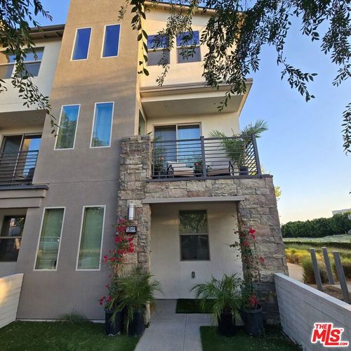 19549 Cardigan Dr, Northridge, CA, 91324-1675 | Card Image