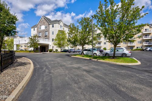 apt-332-8 Wall St, Clifton Park, NY, 12065-3927 | Card Image