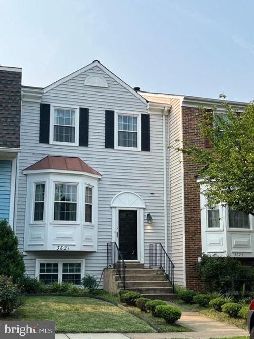 3621 Buckeye Ct, FAIRFAX, VA, 22033-1233 | Card Image