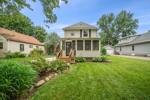705 Spruce St, Farmington, MN, 55024-1340 | Card Image