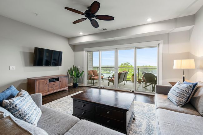 UNIT-404 - 5317 Highpointe Lakes Dr, Condo with 2 bedrooms, 2 bathrooms and null parking in Westerville OH | Image 9