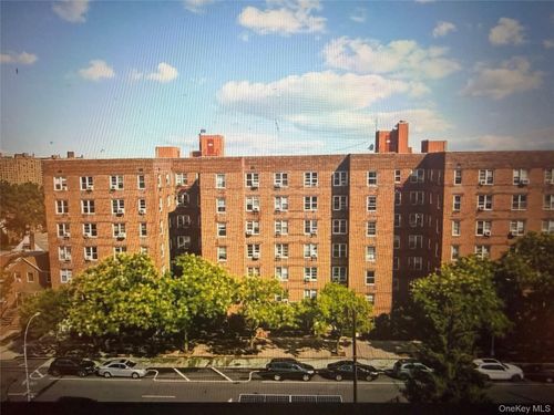 53a-102-21 63 Road, New York, NY, 11375 | Card Image