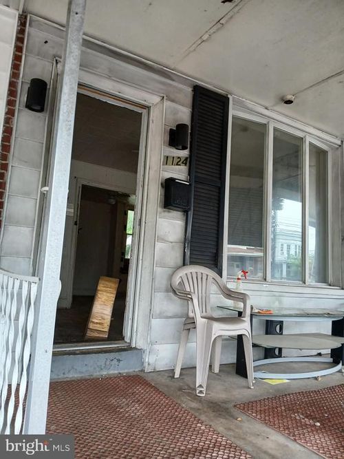 1124 W 9th St, CHESTER, PA, 19013-3508 | Card Image