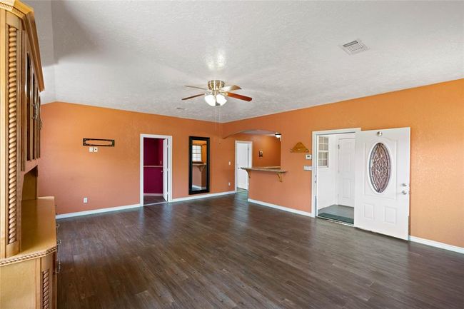 127 Metzwright Dr, House other with 4 bedrooms, 2 bathrooms and null parking in Anahuac TX | Image 10