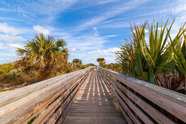 APT-902 - 265 Minorca Beach Way, Condo with 3 bedrooms, 2 bathrooms and null parking in New Smyrna Beach FL | Image 47