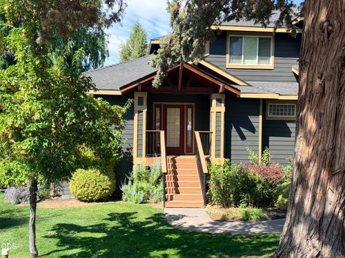4819 Falcon Dr, Klamath Falls, OR, 97601-9213 | Card Image