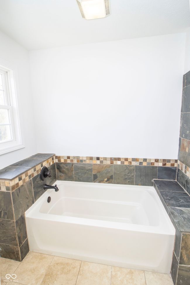 11683 Seville Rd, House other with 4 bedrooms, 4 bathrooms and null parking in Fishers IN | Image 32