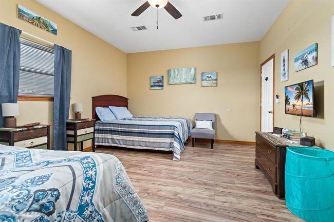 1216 Overton Ave, House other with 5 bedrooms, 3 bathrooms and 2 parking in Port Bolivar TX | Image 31