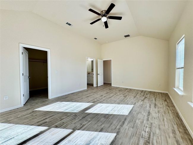 18 Edgewater St, House other with 3 bedrooms, 2 bathrooms and 2 parking in Hitchcock TX | Image 27