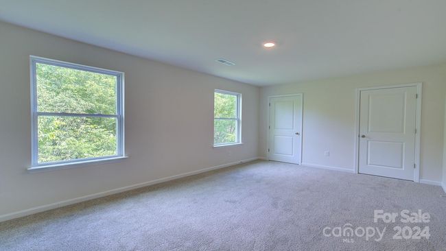 Primary Bedroom 16'7X11'10" | Image 17