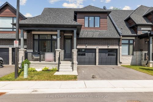 11 Lois Torrance Trail, Uxbridge, ON, L9P0R9 | Card Image