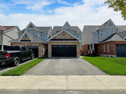 1159 Kell St, Innisfil, ON, L9S4W3 | Card Image