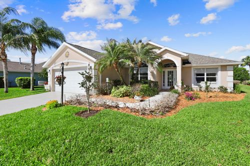 375 E Temple Ct Sw, Vero Beach, FL, 32968-3833 | Card Image
