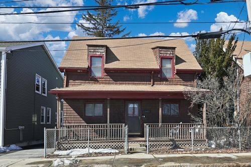 288 Cedar St, Somerville, MA, 02145-3521 | Card Image
