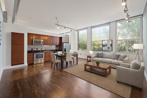 215-1312 Live Oak St, Houston, TX, 77003-4436 | Card Image