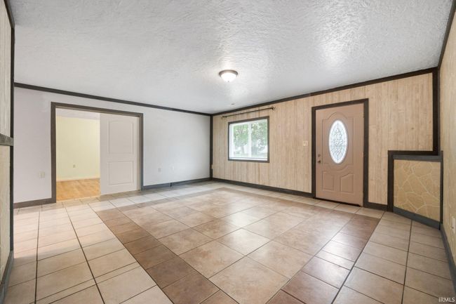 300 E Warfield St, House other with 3 bedrooms, 2 bathrooms and null parking in Garrett IN | Image 6
