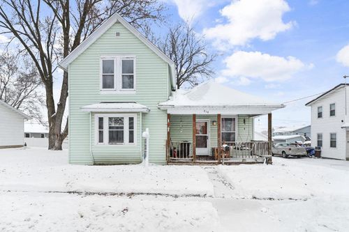 210 E Merrimac Street, Dodgeville, WI, 53533 | Card Image
